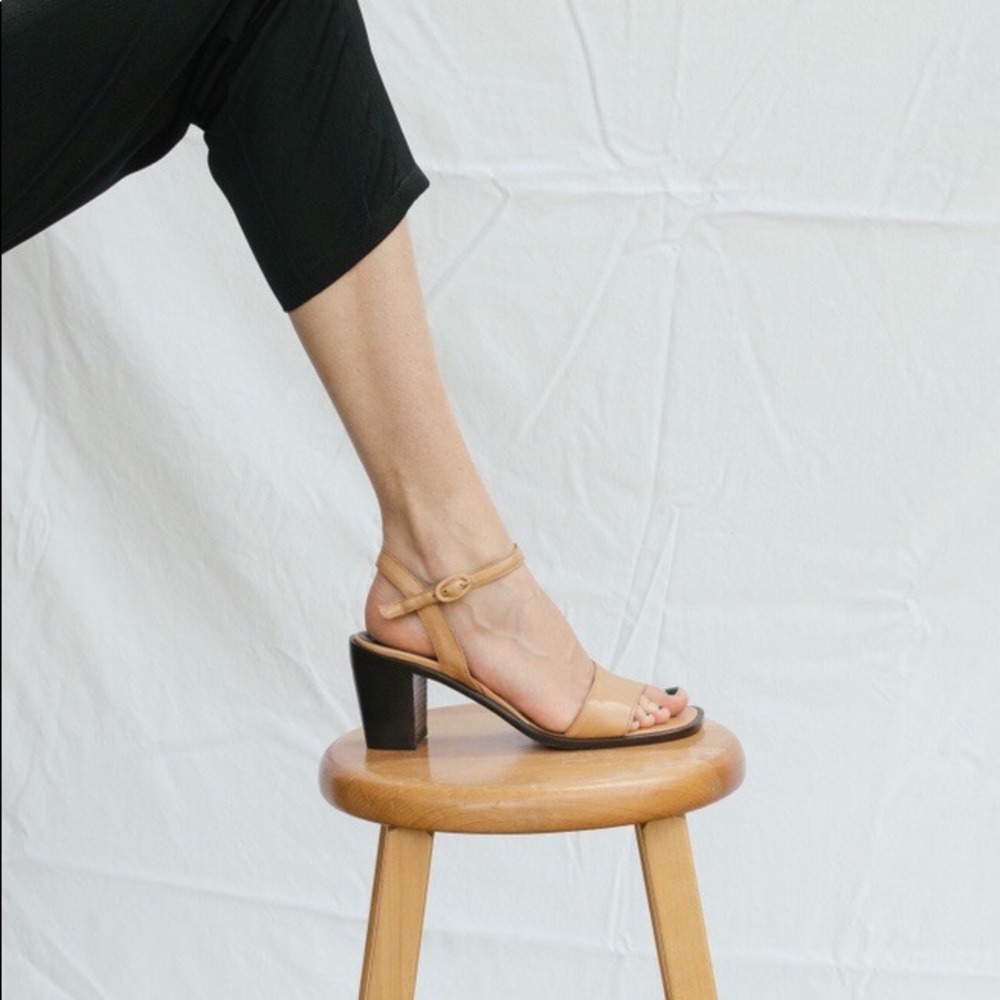 Amazing Beige Italian Heel Sandaals